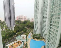 Queens (D3), Condominium #580249741